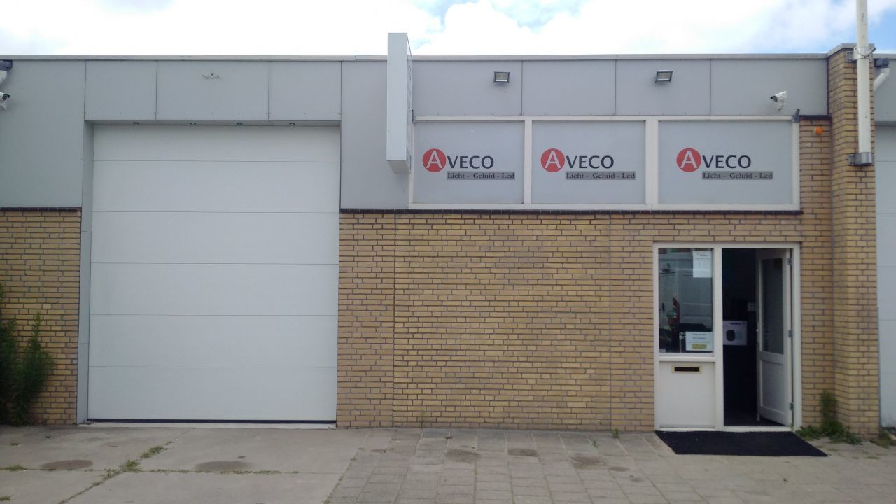 Aveco front